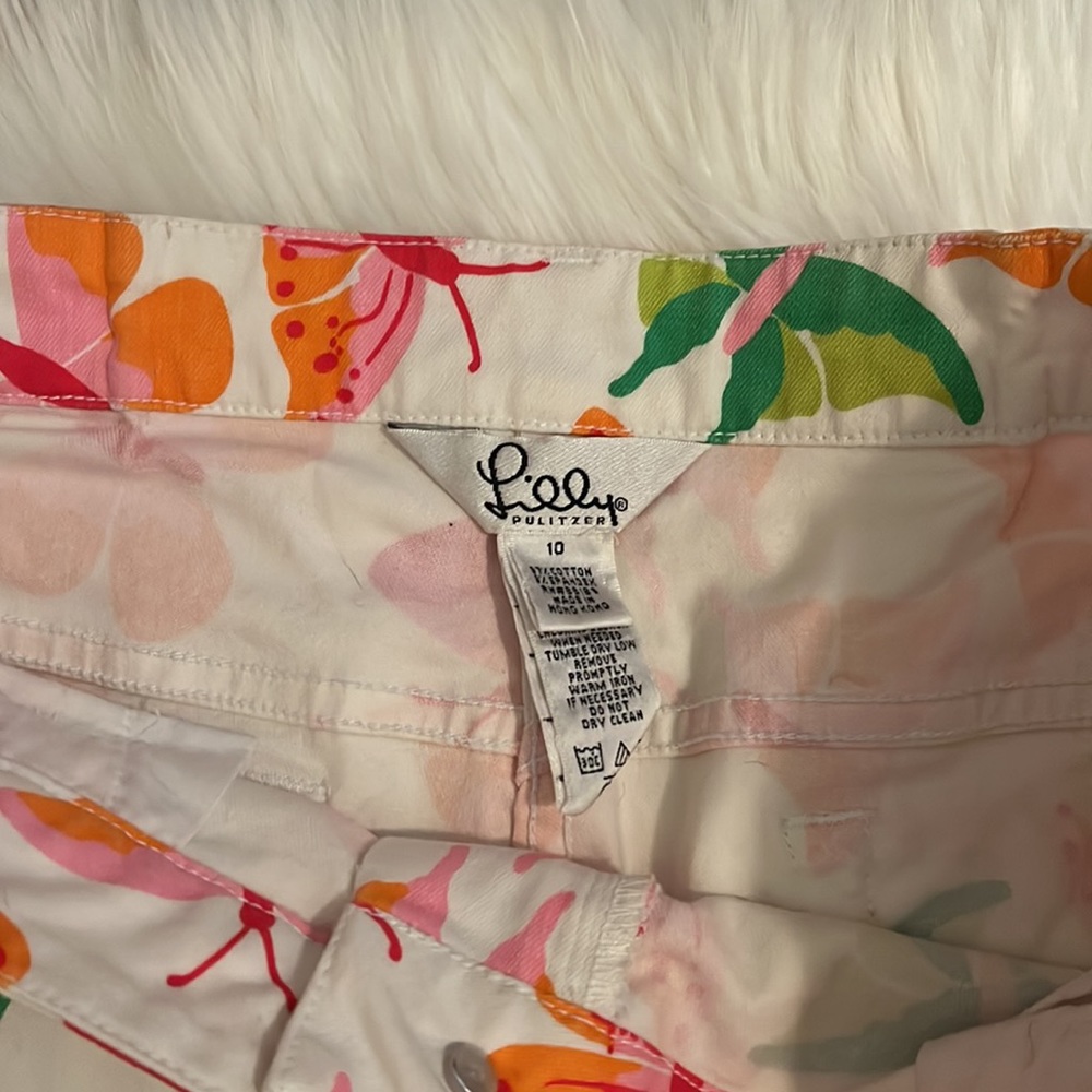 Lilly Pulitzer capris - Picture 3 of 7